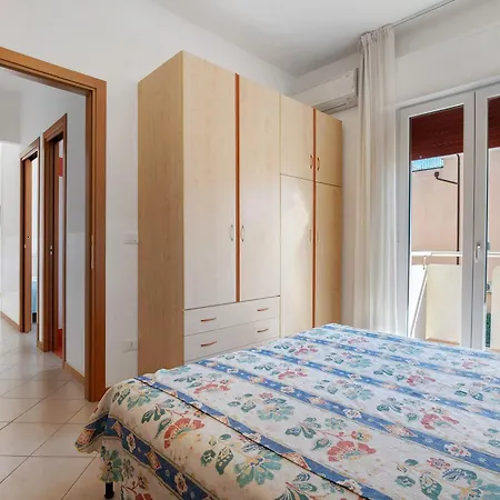 International Апартаменты Лидо-ди-Езоло