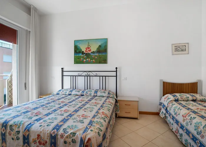 Апартаменты International