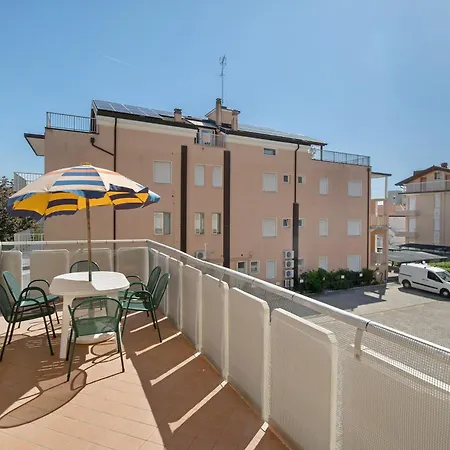 Appartement International *